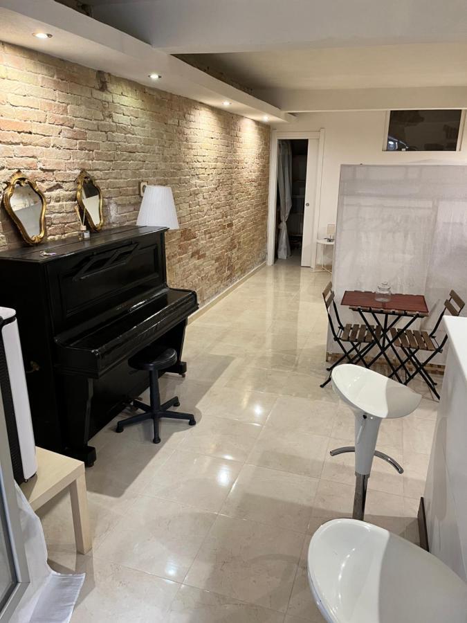 House74 Apartment Каляри Екстериор снимка