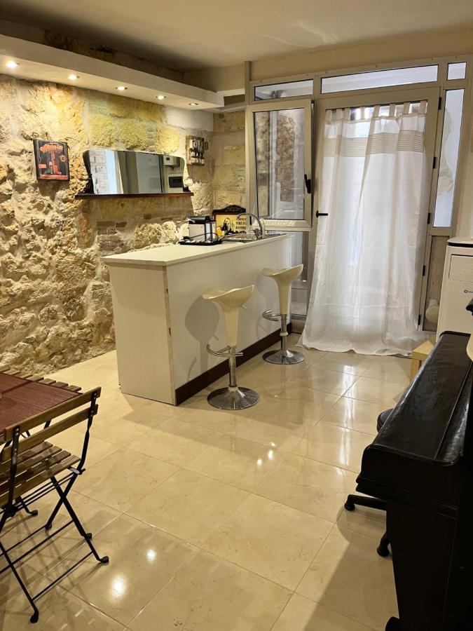House74 Apartment Каляри Екстериор снимка